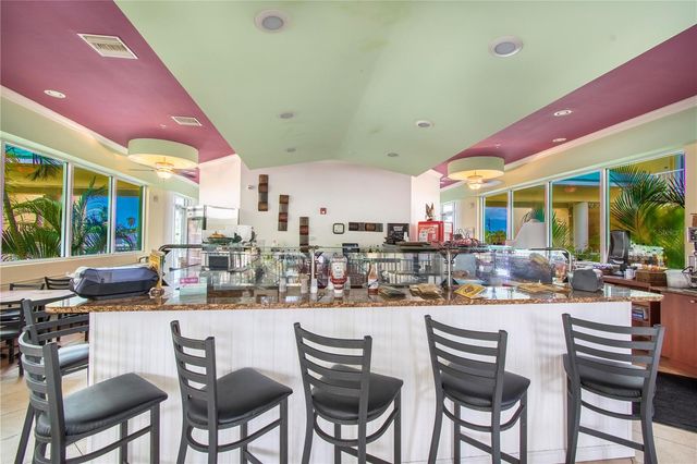 12000 GULF BOULEVARD 604N, St Petersburg, FL 33706