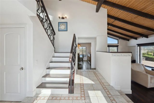 4372 Park Vicente, Calabasas, CA 91302