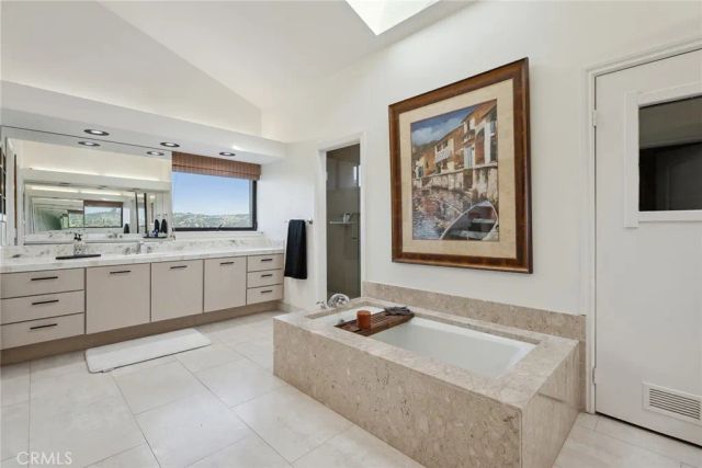 4372 Park Vicente, Calabasas, CA 91302