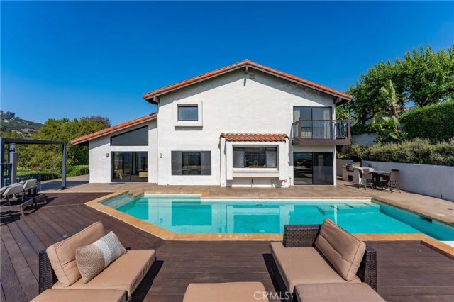 4372 Park Vicente, Calabasas, CA 91302