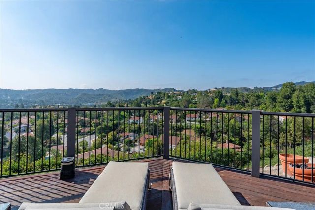 4372 Park Vicente, Calabasas, CA 91302