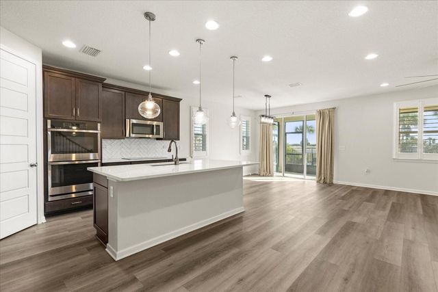 22 LOS LAGOS BOULEVARD, Palm Coast, FL 32137