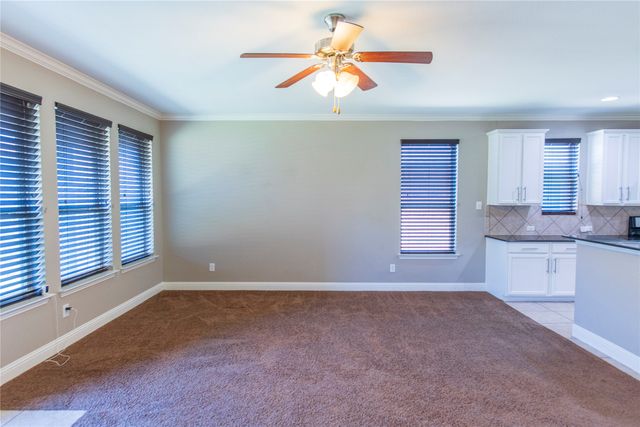 812 Goldenmist Drive, Little Elm, TX 75068