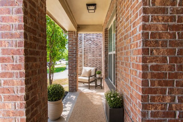 812 Goldenmist Drive, Little Elm, TX 75068