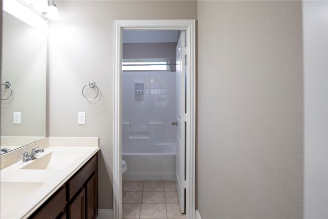 812 Goldenmist Drive, Little Elm, TX 75068