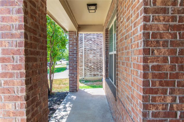 812 Goldenmist Drive, Little Elm, TX 75068