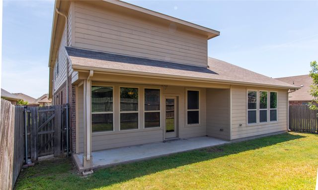 812 Goldenmist Drive, Little Elm, TX 75068