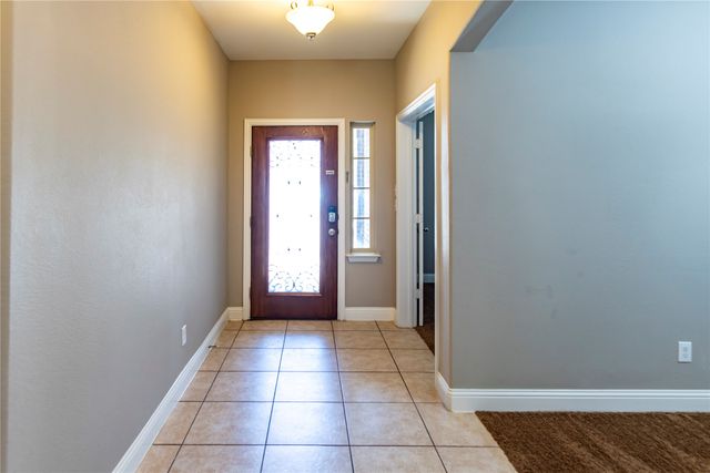812 Goldenmist Drive, Little Elm, TX 75068