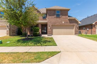 812 Goldenmist Drive, Little Elm, TX 75068