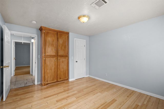 1011 E 39th Street, Houston, TX 77022