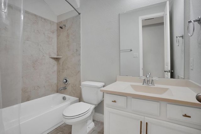 821 Field Crossing, Little Elm, TX 76227