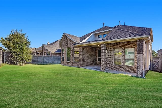821 Field Crossing, Little Elm, TX 76227