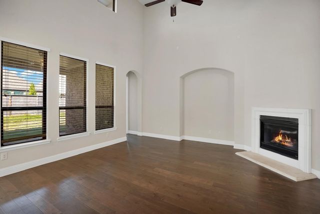 821 Field Crossing, Little Elm, TX 76227