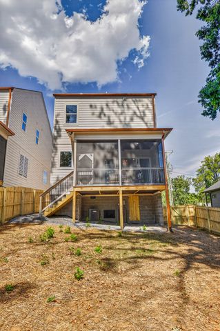 629A Claridge Dr, Nashville, TN 37214