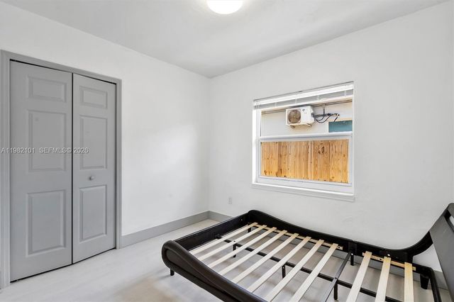 775 NW 96th St B, Miami, FL 33150