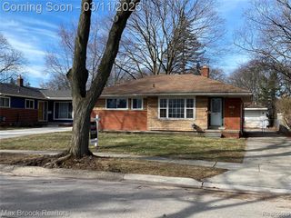 1723 Cresthill Avenue, Royal Oak, MI 48073