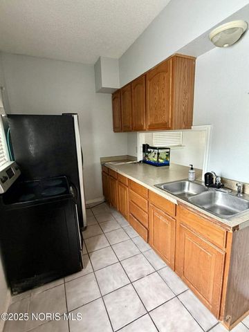 2122 Arlington Avenue, Toledo, OH 43609