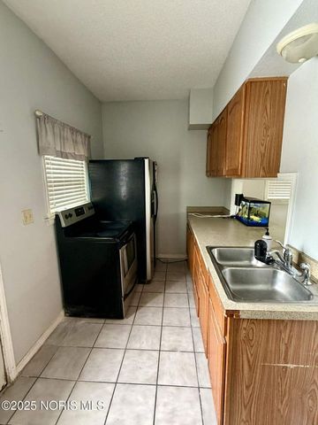 2122 Arlington Avenue, Toledo, OH 43609