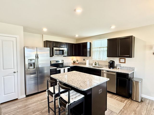 3056 Dartmoor Pl, White House, TN 37188