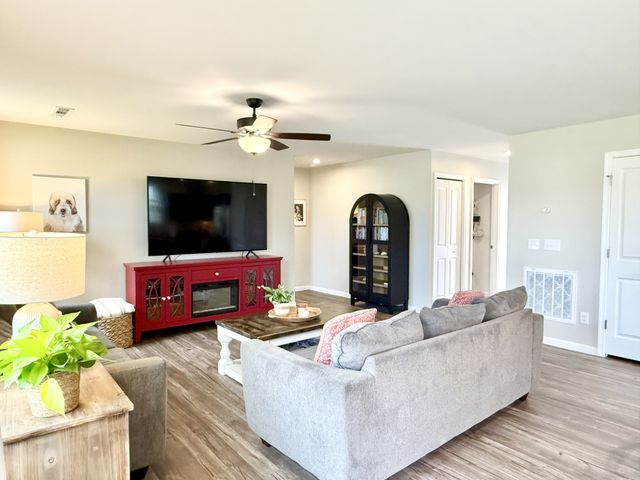 3056 Dartmoor Pl, White House, TN 37188