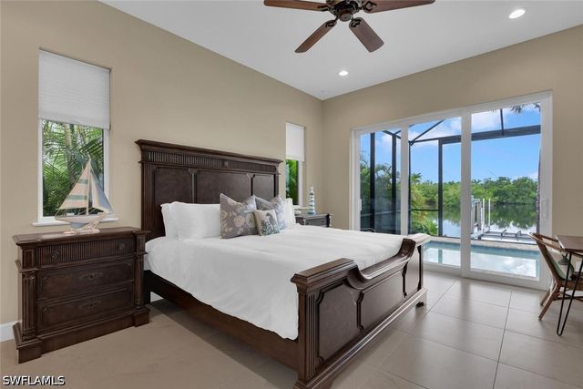 3254 Lakeview DR, Naples, FL 34112