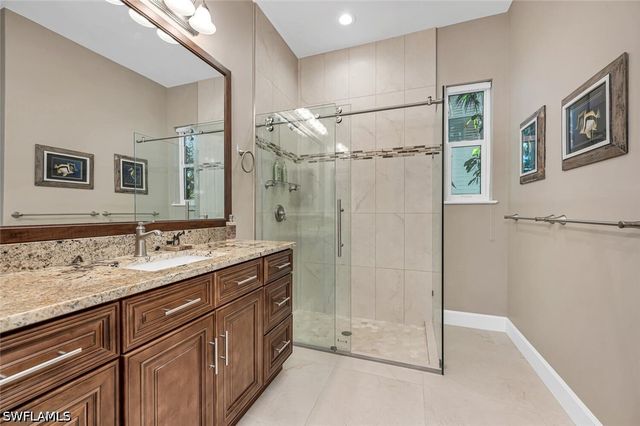 3254 Lakeview DR, Naples, FL 34112