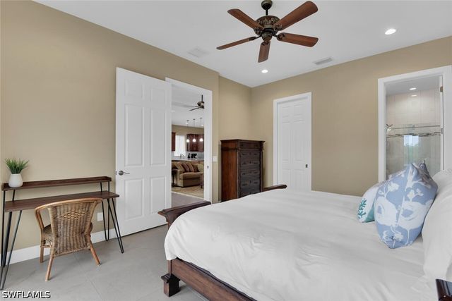 3254 Lakeview DR, Naples, FL 34112