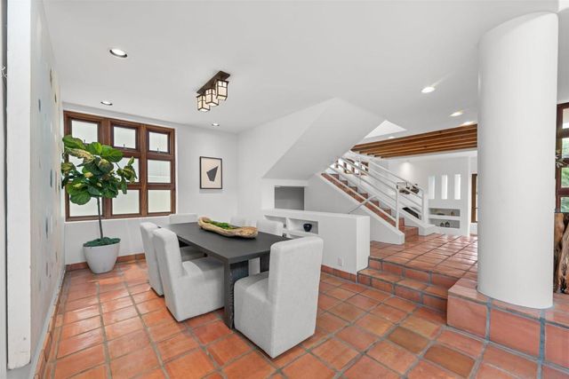 2320 Camino del Collado, La Jolla, CA 92037