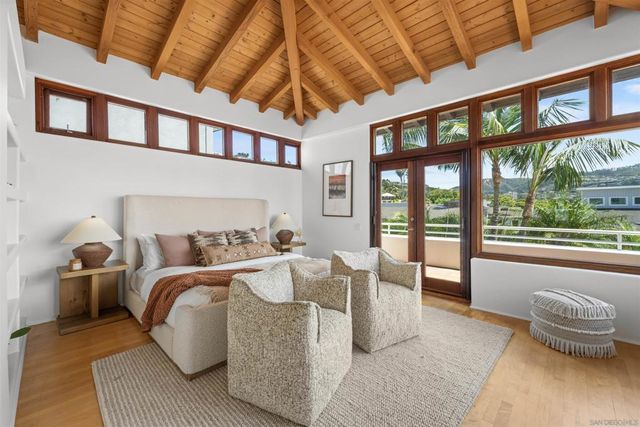 2320 Camino del Collado, La Jolla, CA 92037