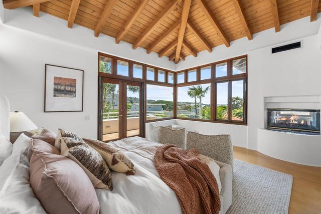 2320 Camino del Collado, La Jolla, CA 92037