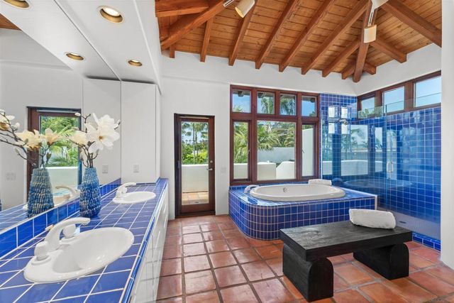 2320 Camino del Collado, La Jolla, CA 92037