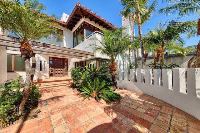 2320 Camino del Collado, La Jolla, CA 92037