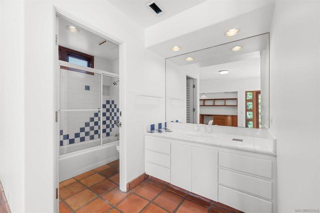 2320 Camino del Collado, La Jolla, CA 92037