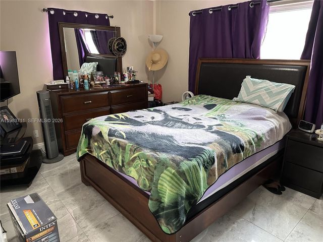 700 SW 28th Ter, Fort Lauderdale, FL 33312