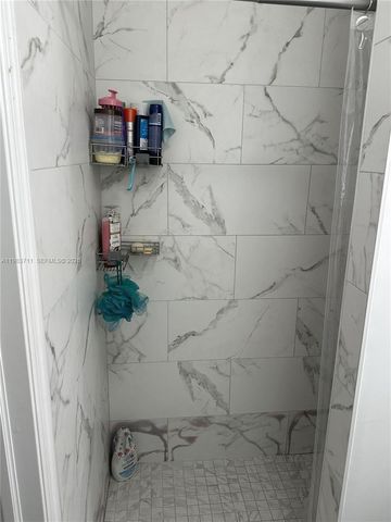 700 SW 28th Ter, Fort Lauderdale, FL 33312