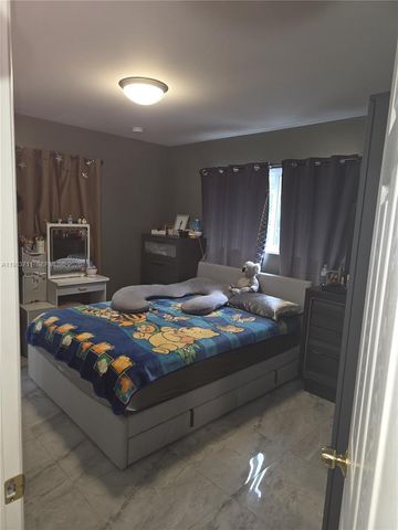 700 SW 28th Ter, Fort Lauderdale, FL 33312