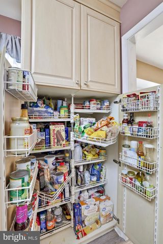 740 HETZEL TER SE, Leesburg, VA 20175