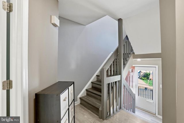 740 HETZEL TER SE, Leesburg, VA 20175