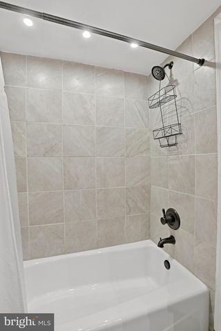 740 HETZEL TER SE, Leesburg, VA 20175