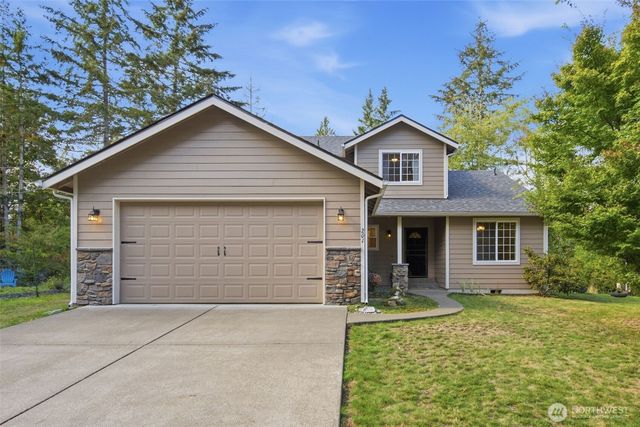 201 E Battles Lane, Grapeview, WA 98546