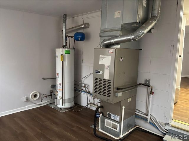 939 Green Mount Lane, Belleville, IL 62220