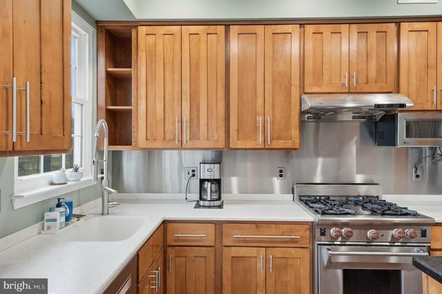 7677 VINEWOOD CT, Gainesville, VA 20155