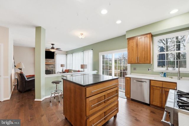 7677 VINEWOOD CT, Gainesville, VA 20155