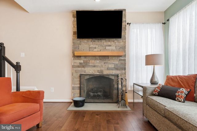 7677 VINEWOOD CT, Gainesville, VA 20155