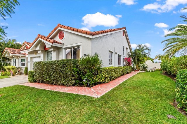 7464 S Pinewalk Dr S 81-18, Margate, FL 33063