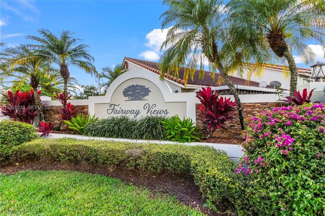 7464 S Pinewalk Dr S 81-18, Margate, FL 33063