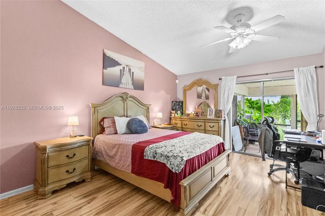 7464 S Pinewalk Dr S 81-18, Margate, FL 33063