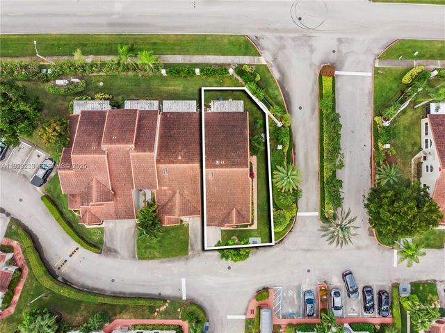 7464 S Pinewalk Dr S 81-18, Margate, FL 33063