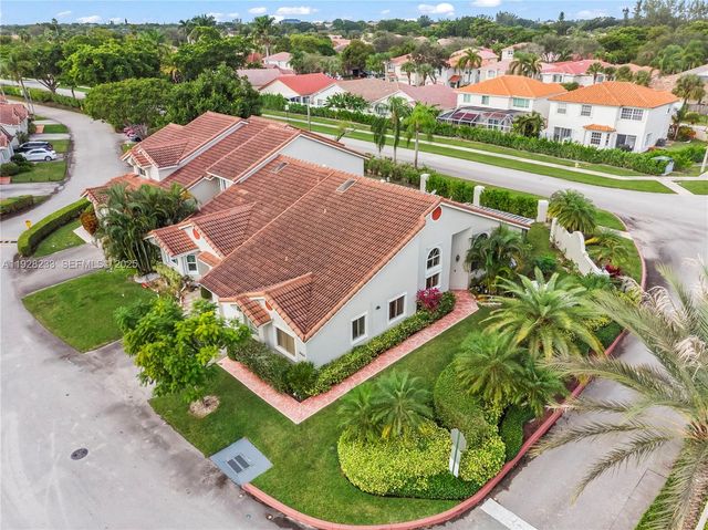 7464 S Pinewalk Dr S 81-18, Margate, FL 33063