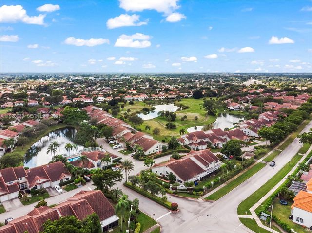 7464 S Pinewalk Dr S 81-18, Margate, FL 33063